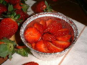 disposer les fraises préalablement lavées et séchées