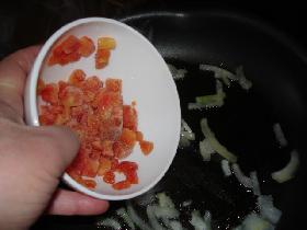 ajouter les tomates coupÃ©es en dÃ©s