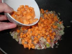 la carotte coupée en cubes